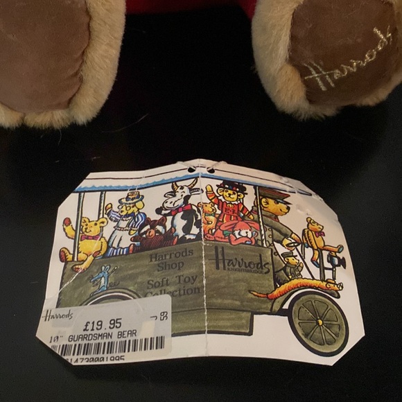 Harrods 10” Vintage Royal Guardsman Plush Bear with original tag in red uniform. - Picture 12 of 12